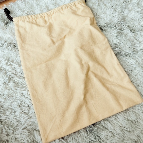 Louis Vuitton drawstring dustbag - Picture 2 of 6